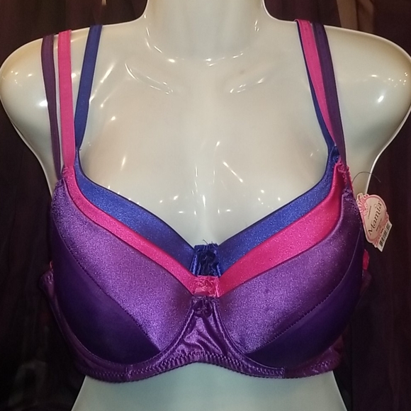 3 NWT Bras - Picture 2 of 2